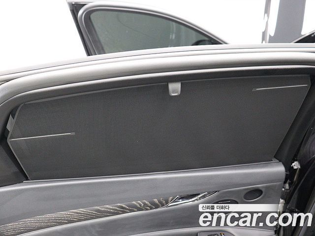 Genesis G80 (RG3) Gasoline 3.5 Turbo AWD Black 2026 — фото 16
