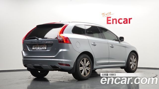 Volvo XC60 D4 1st 2017 — фото 2