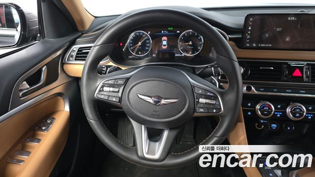 Genesis G70 Gasoline 2.0T 4WD 2023 — фото 12