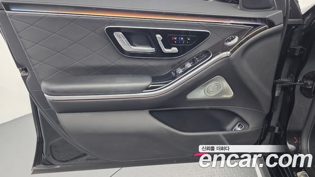 Mercedes-Benz S-Class (W223) S500L 4MATIC 2021 — фото 24