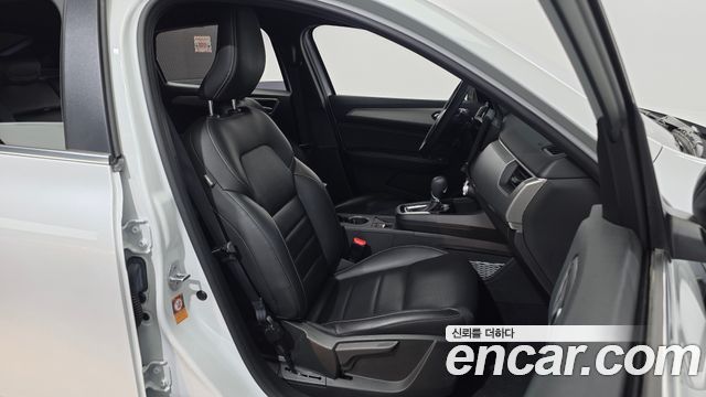 Renault Korea Arkana 1.6 E-TECH Techno 2025 — фото 12