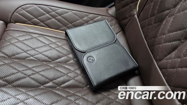 BMW 7 Series (G11) 740Li xDrive M Sport Package 2020 — фото 15
