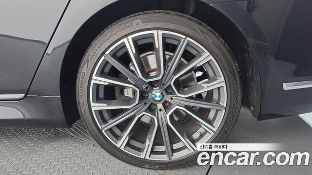 BMW 7 Series (G11) 740Li xDrive M Sport Package 2020 — фото 21