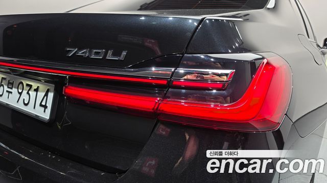 BMW 7 Series (G11) 740Li xDrive M Sport Package 2020 — фото 23