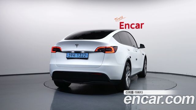 Tesla Model Y RWD 2024 — фото 4