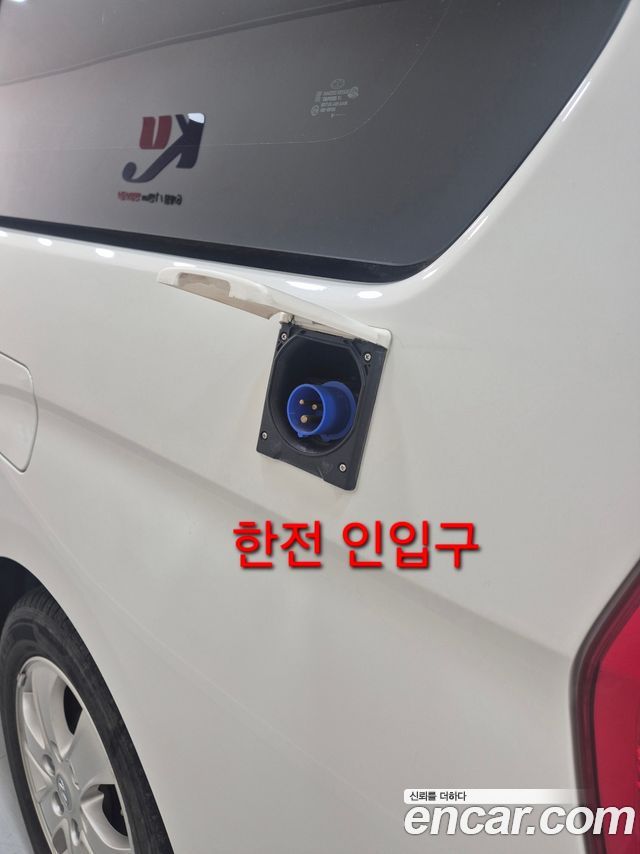 Hyundai Grand Starex Camping car 2021 — фото 23