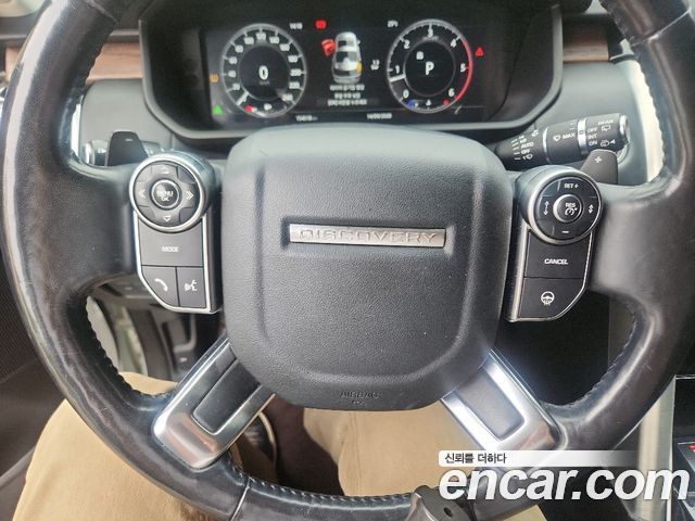 Land Rover Discovery 5 3.0 TD6 HSE Luxury 2018 — фото 14