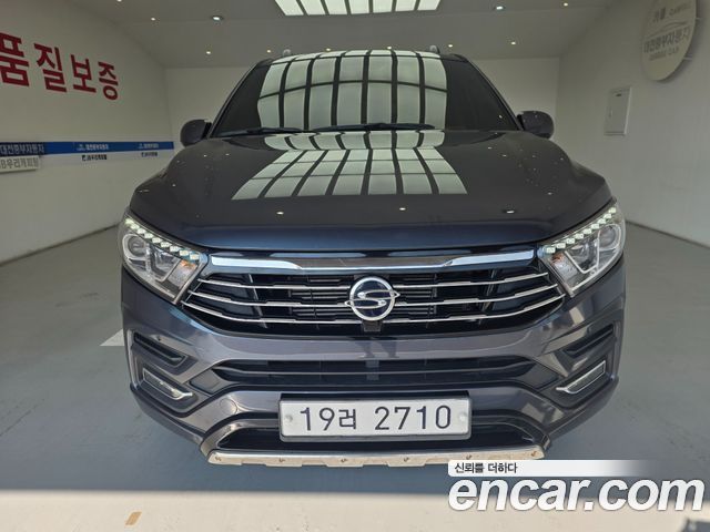 KG Mobility (SsangYong) Korando Turismo 4WD Extreme Sport 9-Seater 2019 — фото 3