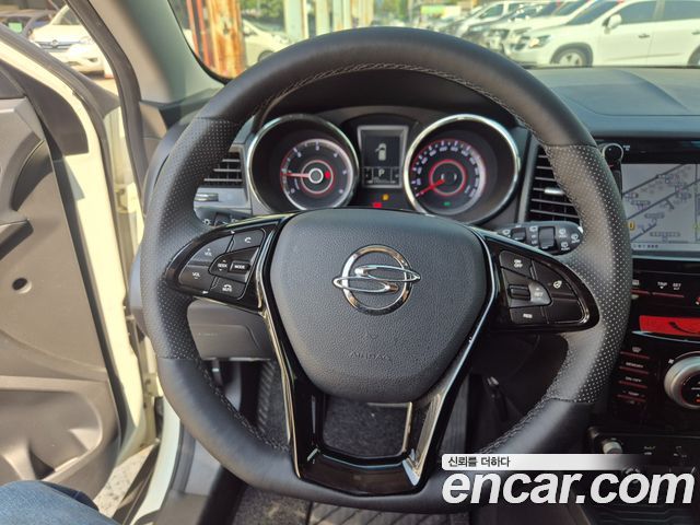 KG Mobility (SsangYong) Tivoli Air Diesel RX 4WD 2017 — фото 9