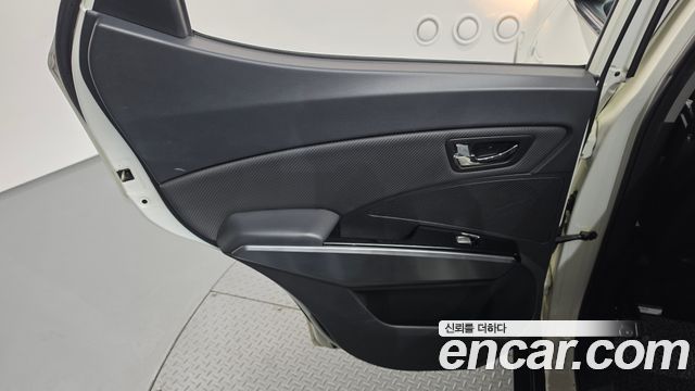 KG Mobility (SsangYong) Tivoli Armor Diesel VX 2WD 2018 — фото 25