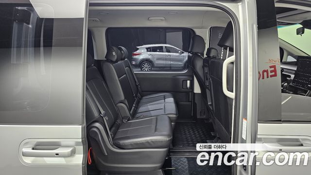 Hyundai Staria Tourer 11-Seater Modern 2022 — фото 12
