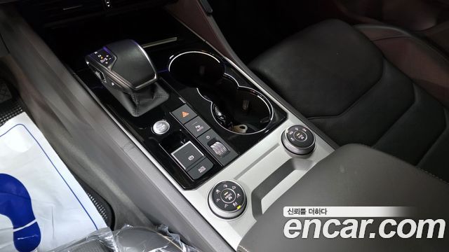 Volkswagen Touareg (III) 3.0 TDI Prestige 2023 — фото 20