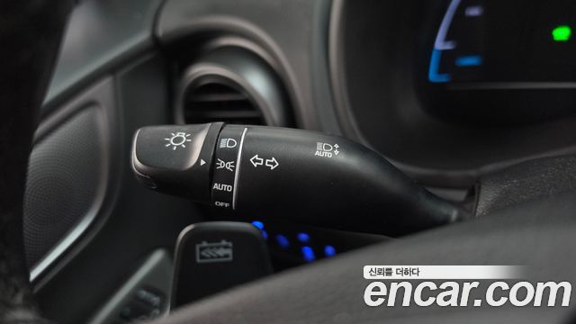 Hyundai Kona Electric Premium 2019 — фото 36