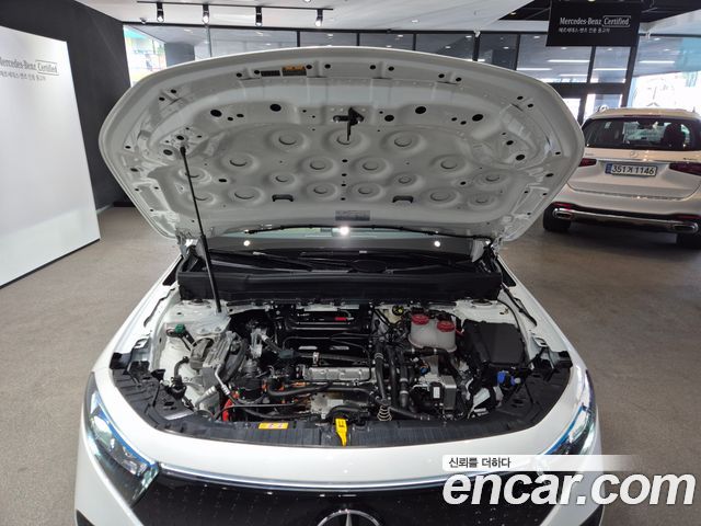 Mercedes-Benz EQB (X243) EQB300 4MATIC Progressive 2026 — фото 6