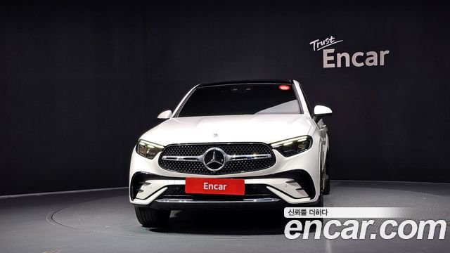 Mercedes-Benz GLC-Class (X254) GLC300 4MATIC Coupe 2024 — фото 3
