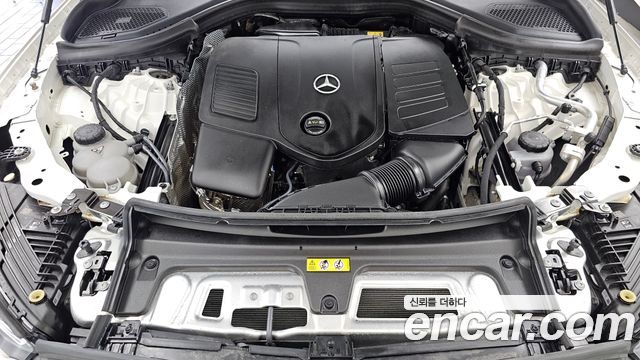 Mercedes-Benz GLC-Class (X254) GLC300 4MATIC Coupe 2024 — фото 6