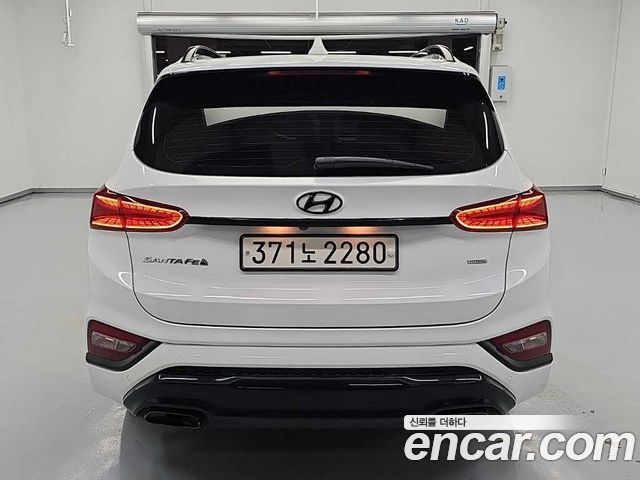 Hyundai Santa Fe (TM) Diesel 2,0 4WD Inspiration 2020 — фото 4