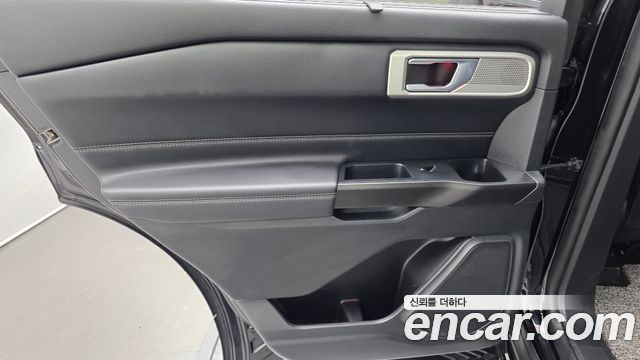 Ford Explorer (VI) 3.0 PHEV 2020 — фото 31