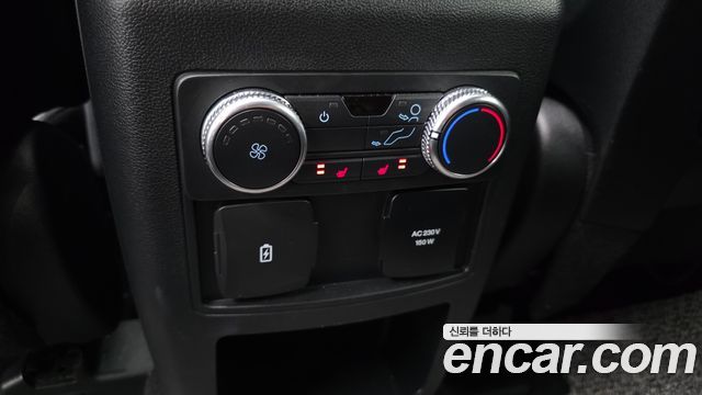 Ford Explorer (VI) 3.0 PHEV 2020 — фото 40