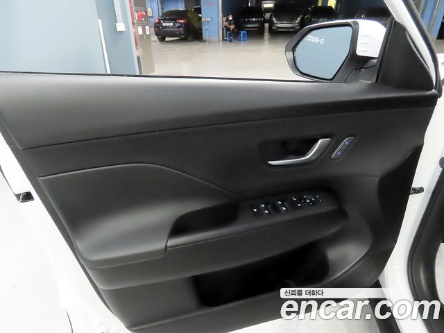 Hyundai Kona (SX2) Gasoline 1.6 Turbo 2WD Inspiration 2027 — фото 16
