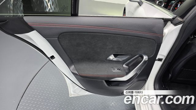 Mercedes-Benz CLA-Class (C118) CLA250 4MATIC 2022 — фото 25