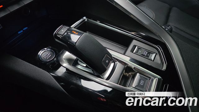 Peugeot 3008 (II) 1.2 Pure Tech GT 2022 — фото 9