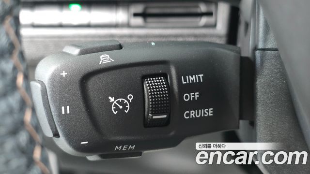 Peugeot 3008 (II) 1.2 Pure Tech GT 2022 — фото 17