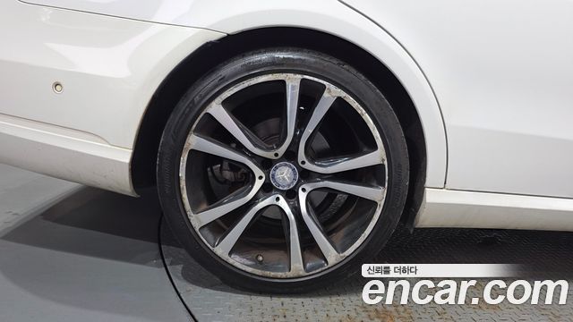 Mercedes-Benz E-Class (W212) E220 Bluetec Avantgarde Sport 2015 — фото 5