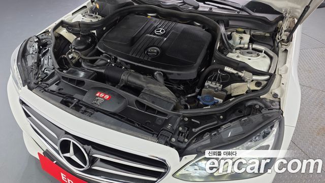 Mercedes-Benz E-Class (W212) E220 Bluetec Avantgarde Sport 2015 — фото 6