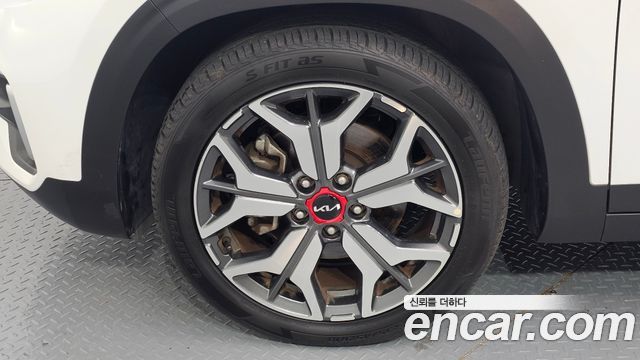 Kia Seltos Gasoline 1.6 Turbo 2WD Signature 2022 — фото 5