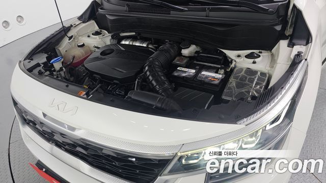 Kia Seltos Gasoline 1.6 Turbo 2WD Signature 2022 — фото 6