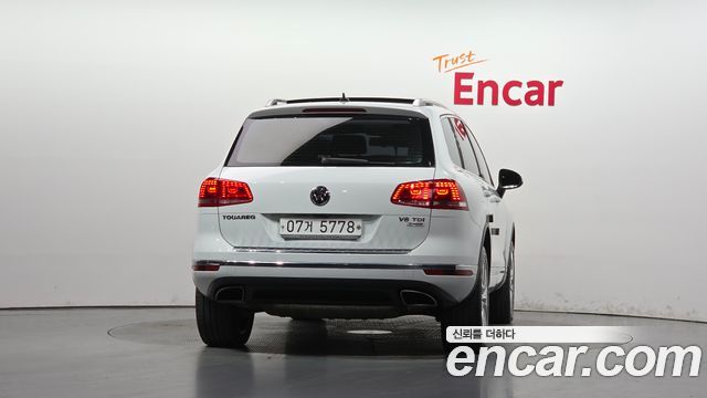 Volkswagen Touareg V6 3.0 TDI Bluemotion Premium 7P5 2015 — фото 4