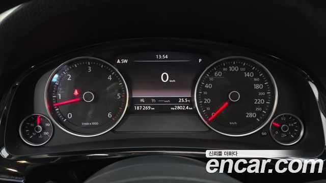 Volkswagen Touareg V6 3.0 TDI Bluemotion Premium 7P5 2015 — фото 8