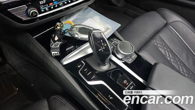 BMW 5 Series (G30) 530i M Sport Package 2022 — фото 9