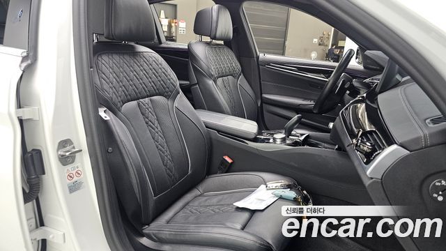 BMW 5 Series (G30) 530i M Sport Package 2022 — фото 18
