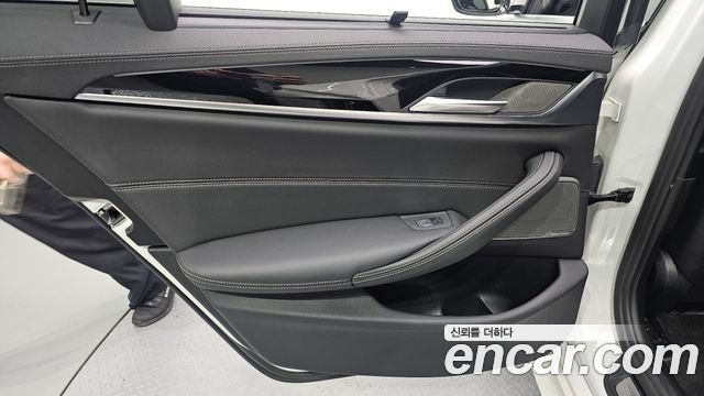 BMW 5 Series (G30) 530i M Sport Package 2022 — фото 25