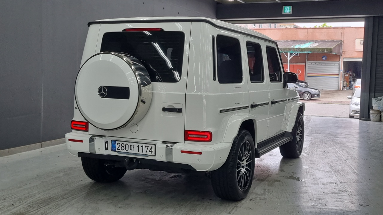 Mercedes-Benz G-Class (W463b) G400d 2024 — фото 3