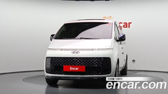 Hyundai Staria Lounge 9-Seater Inspiration 2022 — фото 3