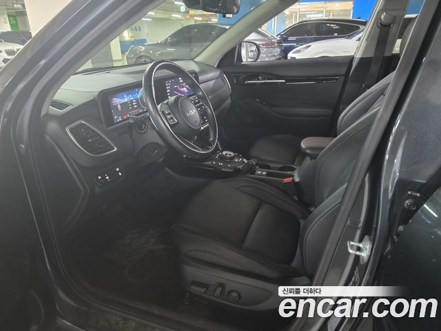 Kia Seltos Gasoline 2.0 2WD Signature 2023 — фото 19