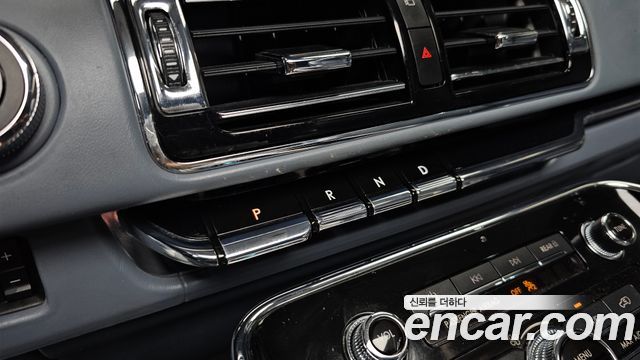 Lincoln Navigator (IV) 3.5L Black Label 2019 — фото 9