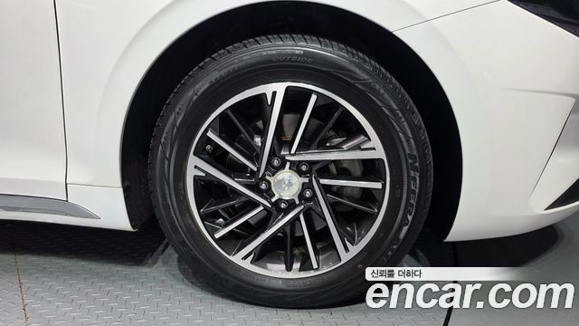 Hyundai Grandeur (IG) 3.0 LPi Rent Car Modern 2022 — фото 5