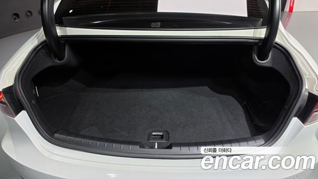 Hyundai Grandeur (IG) 3.0 LPi Rent Car Modern 2022 — фото 17