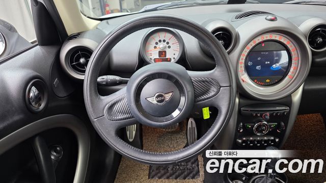MINI Cooper D Countryman SE 1st 2012 — фото 13
