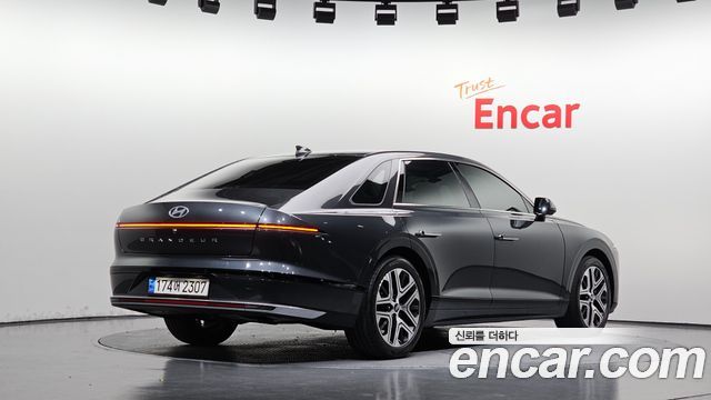 Hyundai Grandeur Hybrid (GN7) Exclusive 2023 — фото 2