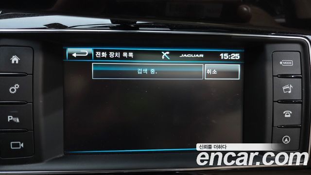 Jaguar XE 20t Prestige 2016 — фото 15