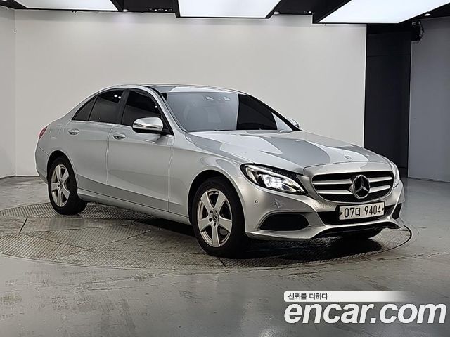 Mercedes-Benz C-Class (W205) C200 2017 — фото 2