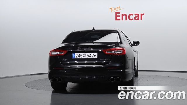 Maserati Quattroporte S Q4 3.0 V6 Gransport 2017 — фото 4