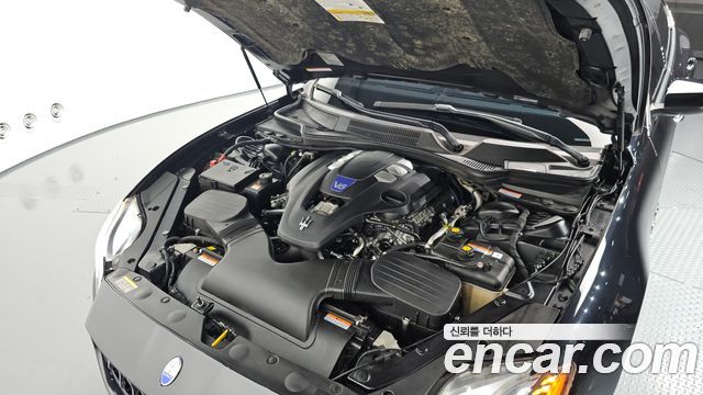Maserati Quattroporte S Q4 3.0 V6 Gransport 2017 — фото 6