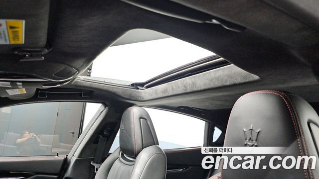 Maserati Quattroporte S Q4 3.0 V6 Gransport 2017 — фото 19