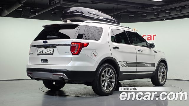 Ford Explorer 2.3 Limited 4WD 5th 2016 — фото 2